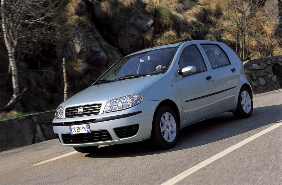  Fiat Punto 5-Door (188) 2003 года  (фото 12 из 36)